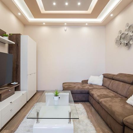 Bpr Pure Nature Designer Suite Budapest Bagian luar foto
