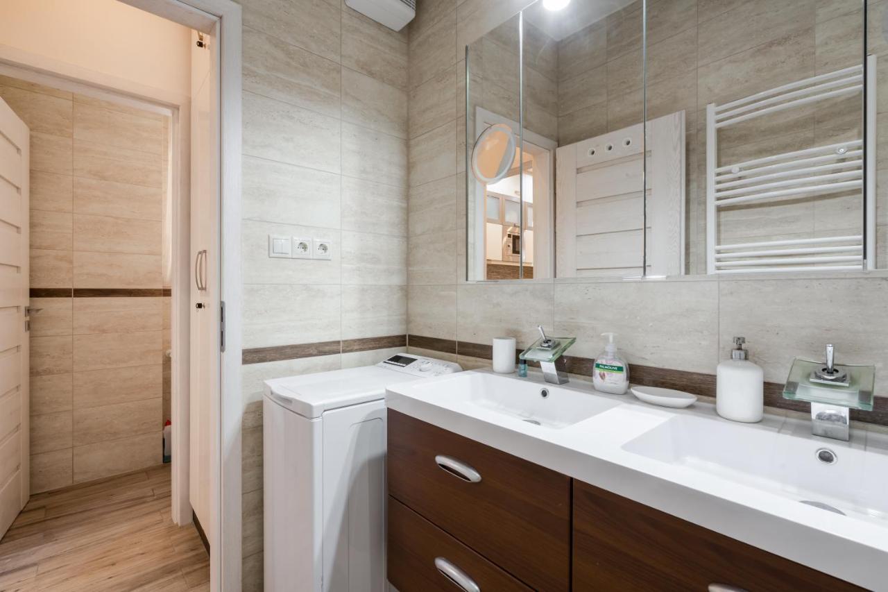 Bpr Pure Nature Designer Suite Budapest Bagian luar foto
